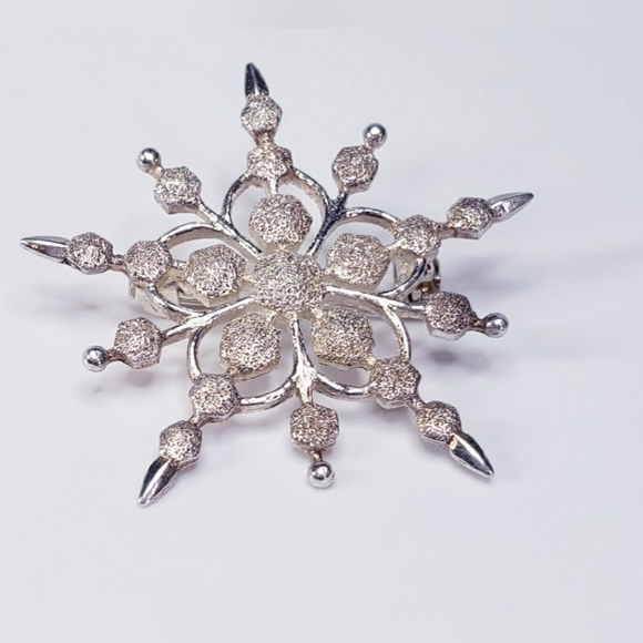 Sterling Silver Textured Snow Flake Brooch Pin/Pendant - Picture 4 of 4